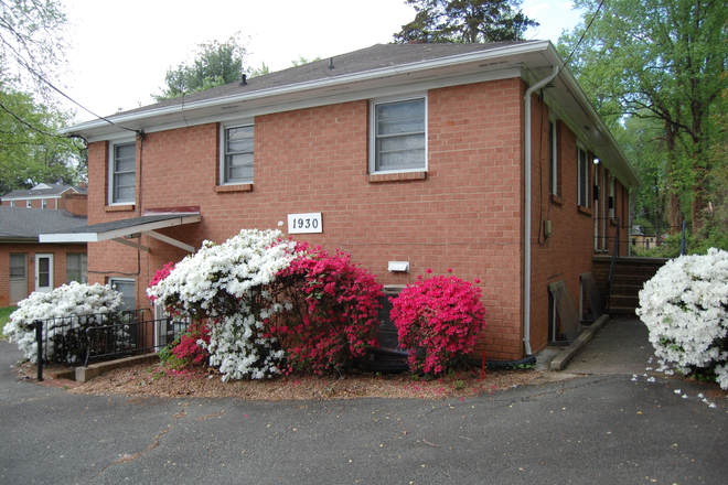 Front Photo - 1930-4 Ivy Road Apartments