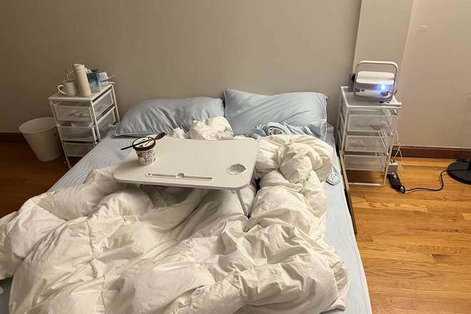 Living room - Winter Sublease/Studio close to BU/Full-furnished/All Utilities Included/No Brokers’ Fee Apartments