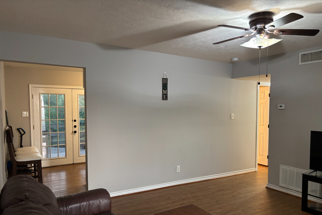 Living room - 1 - 503 Foch St (private bedroom available in 2bed/1bath apt)