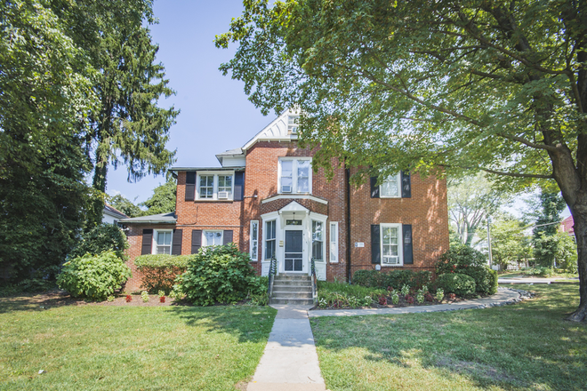 Exterior - 1701 Gordon Avenue Apartments