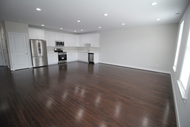 Living Area / Kitchen - 3 Bedrooms, 3.5 Baths Duplex