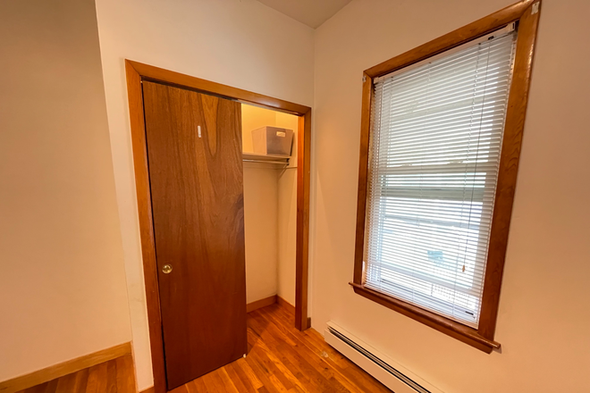 1F_2 - furnished clean rooms Porter Square 8-min walk parking House