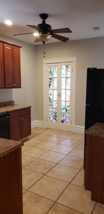 Kitchen - Amazing 3BR/1BA Apartment walking distance to campus (Behind Kaldi's)!
