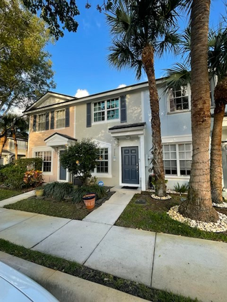 Front of Home - Fiesta community/Master Bedroom w/large Closet Plus Office Space