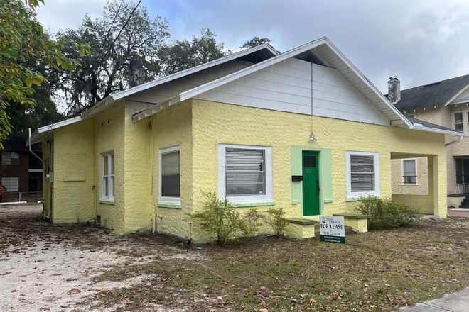 Street view - Charming 4 Bed 2 Bath 3 blocks from campus House