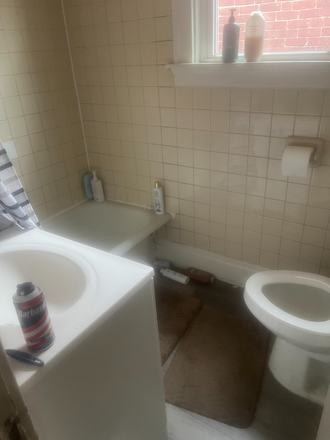 upstairs bathroom - 2328 flora street House