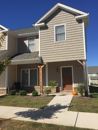 Front view with covered porch to enjoy relaxing - Great 3BR/2.5BA TH rental Cornerstone