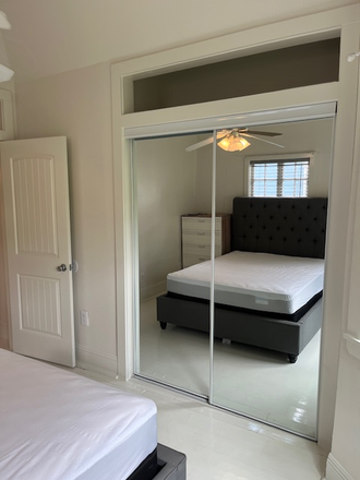 big closet - Amazing 2 bed 2 bath, prime location for students! brand new renovation. Apartments