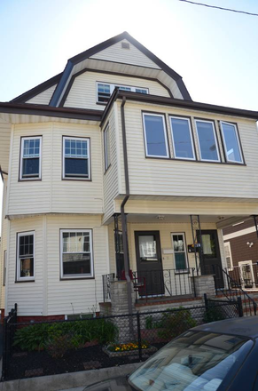 Outside Street View - Large 5BR / 2BA Near Tufts & Davis Sq — 7/1, 8/1, or 9/1 Lease Available