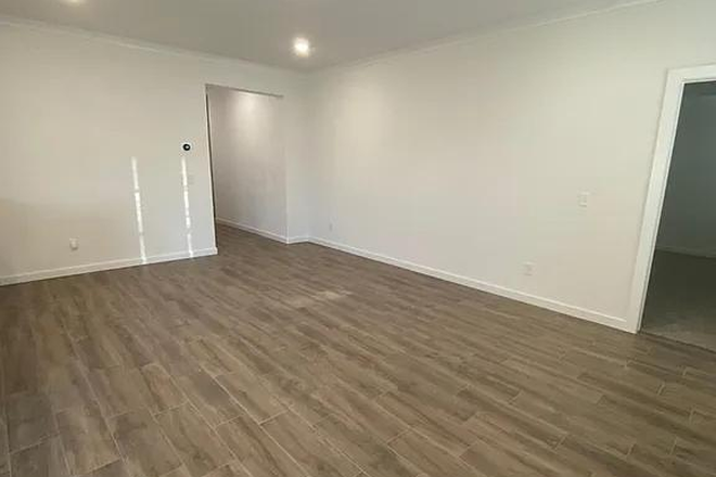 Living Room - 3bd/2bth Newer Build in Growing Farmington Neighborhood - close to the U of A House