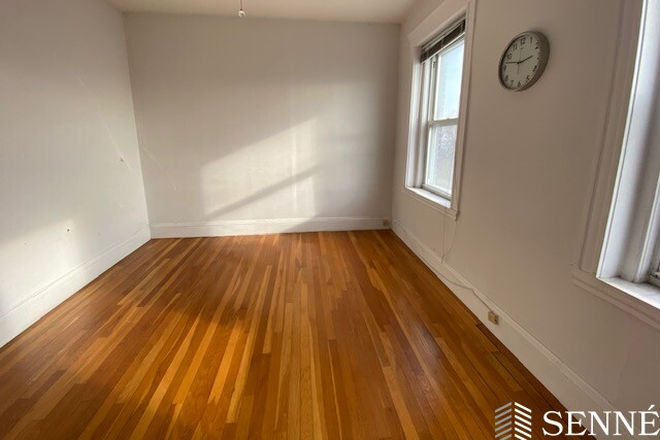 1 - Updated 1BR with Modern Kitchen & Heat Included Near Harvard