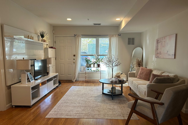 Living room - Apartment