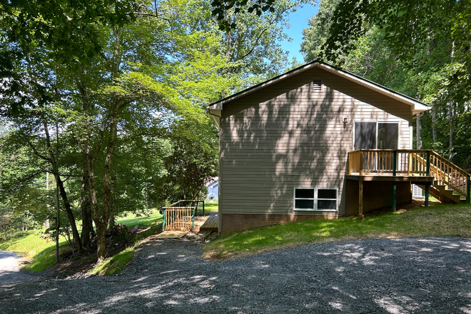 View from Driveway - Quiet Living near WCU 3B/2Bath