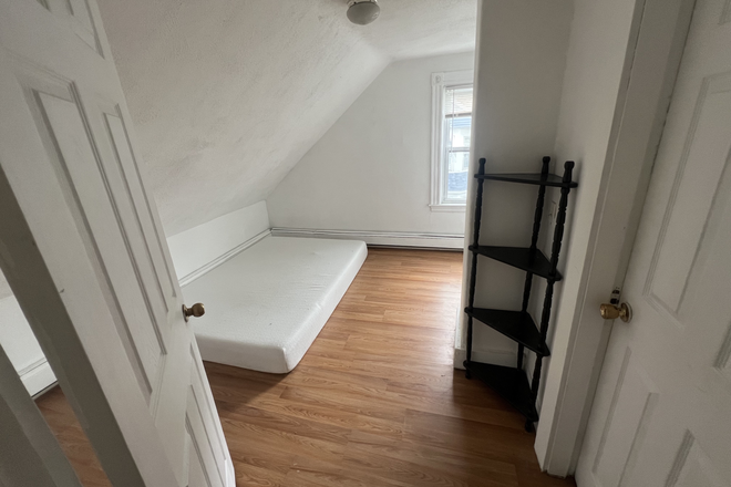 Part 1 of 20 × 10 sq. ft. (two 10 × 10 sq. ft. spaces connected as a 2-in-1 walkthrough) - Spacious & Inviting Home in Mission Hill