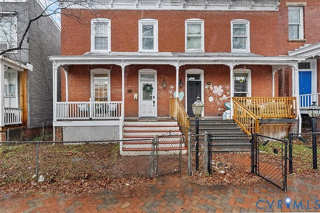 Outside Street View - 116 S Pine St House