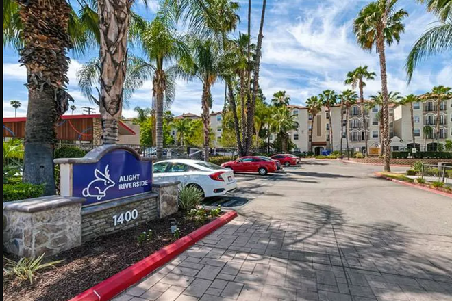 Outside - Alight Riverside Apartments