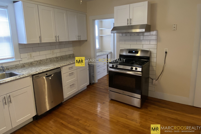 Call NOW for showings! 617-236-8550 - MAIN STREET - GORGEOUS SOMERVILLE 2 BED W/ LAUNDRY IN THE BUILDING! *AVAIL NOW!* Apartments