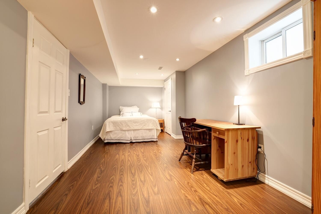 Bedroom - Furnished Private Rooms for Rent Near UTM House