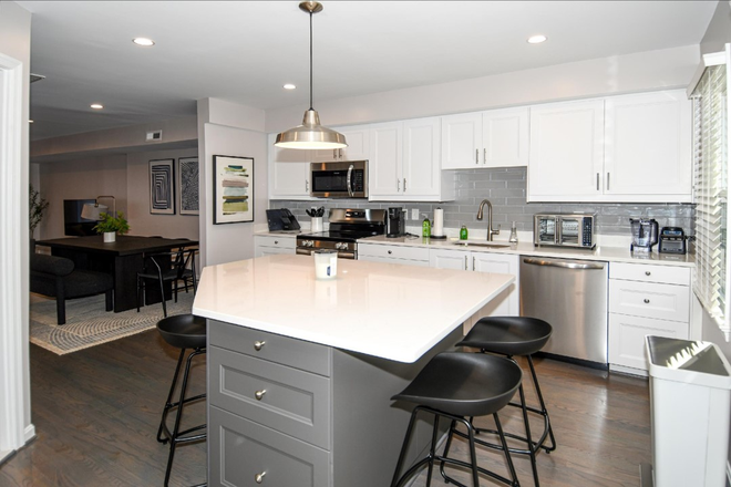 Kitchen - Cozy 2 BR - 1.5 BA Condo