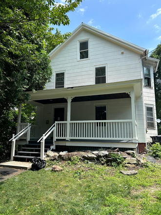 4 B 1.5 bath with porch and back yard - Fabulous 4 bed 1.5 bath home available July 2026