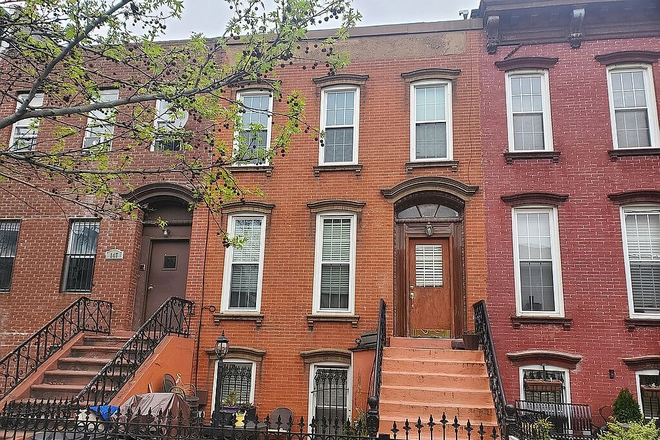 street view - URGENT 1 month Sublet in Prime Bed-Stuy Townhome