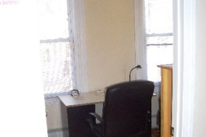 view into bedroom - 175+179 Prospect St furnished post-doc houses