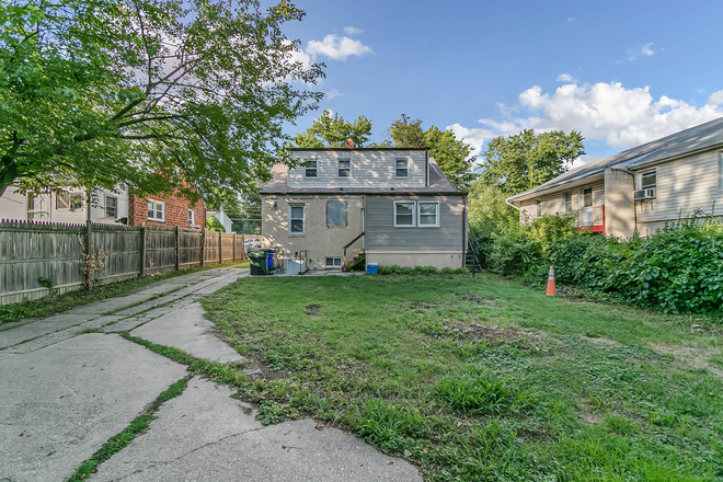 driveway/rear of house - 4827 Indian Lane: Rooms available close to UMD and public transit House