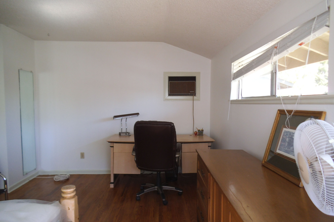 Bedroom - TWO FURNISHED BEDROOMS, ONE MASTER, ONE W/SHARED BATH AVAILABLE WALKING DISTANCE TO UCR House