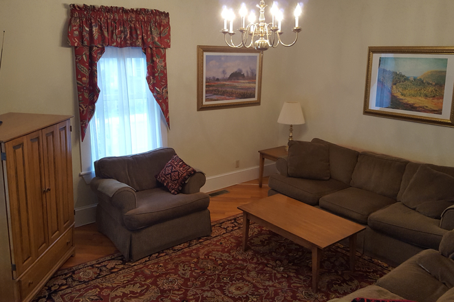 Photo - Furnished, 2 BDR, 2 Bath Apt. Cambridge