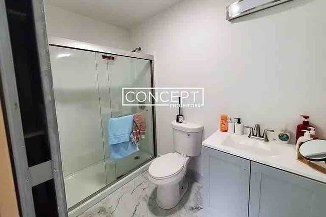 Attached Bathroom - 6B6B Private/Shared bedroom - SUMMER 2026