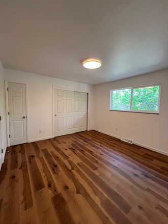 one of four bedrooms - Townhouse on Chambers Ct