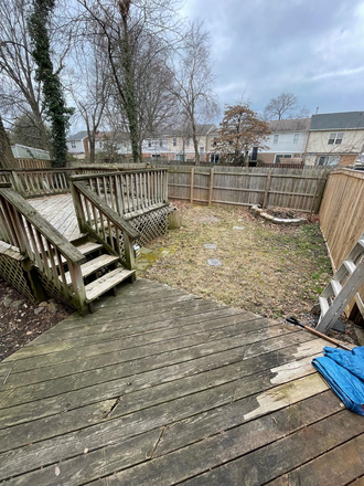 Deck - Master Bedroom - Spring Lease Townhome