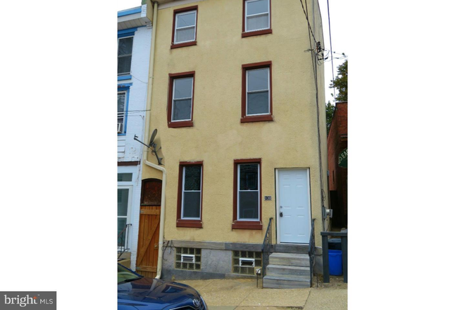 Exterior - Manayunk 4 bedroom 2 bath - near St Joe's and Jeff U
