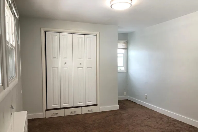 Bedroom for rent - 2 U of U students looking for 3rd roommate, lovely house close to campus