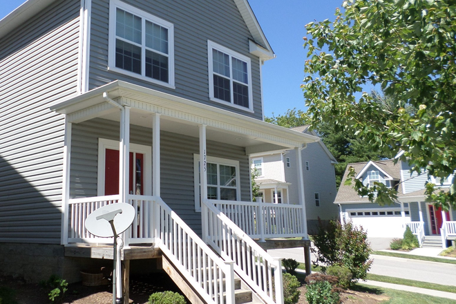 Exterior - Echols Village - Now Accepting Applications for Fall 2025 House