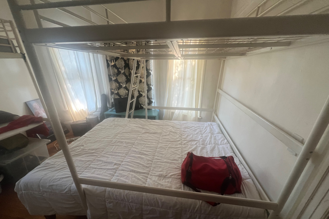 Bedroom - Martin L. King Jr. Way and Hearst Community - Near Campus and Trader Joe's