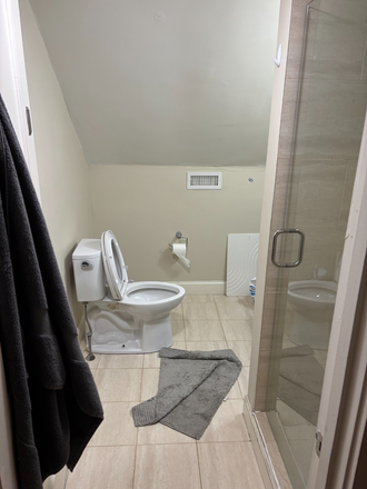 Bathroom - 1860 Commonwealth Ave Third Floor Room