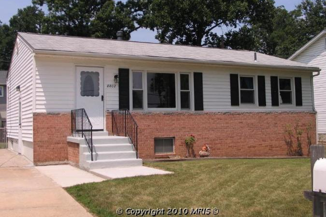 Front view of the house - 5 Bed 2 bath Close to College Park MD! *Available on August 1, 2026*