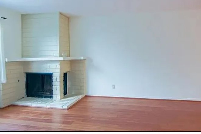 Fireplace - VIilla Vicenza Condo