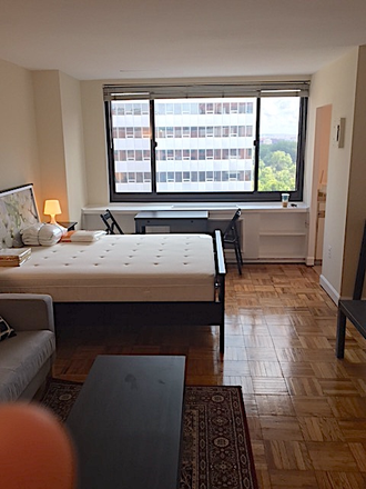 bed - Fully Furnished Studio with all utilities, cable and internet. Walk to Rosslyn Metro! Apartments