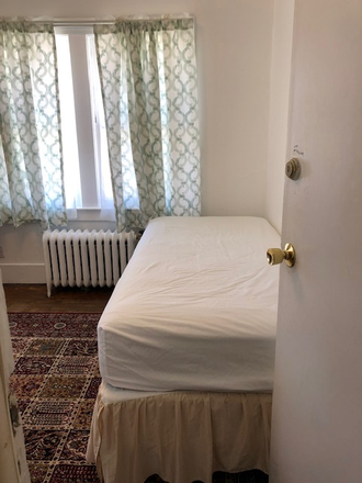 Room # 7 Looking North - CENTRAL CAMPUS / PRIVATE BR IN A 12 BR HOUSE W/ SHARED KITCHEN-BATHS - ALL UTILITIES INCLUDED