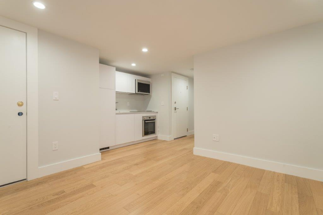 Visit hubrealtyproperties.com - Brighton, beautiful 1 bedroom next to Boston College campus, free month rent