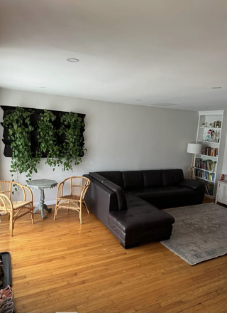 living room - 3 Bedroom Berwyn Heights house
