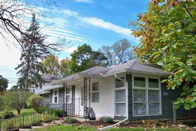 Exterior - Fully furnished, charming mid century home within walking distance of campus!