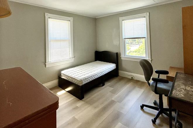 Bedroom - Furnished room-Mt. Lucas Rd-Princeton Apartments