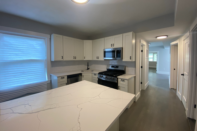 kitchen - **NO BROKERS FEE!!* Renovated 4 Bed / 1 Bath w/ LAUNDRY IN UNIT! Avail. 9/1/26!! Apartments