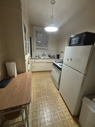Kitchen - Private Bedroom available for sublease, 2 minute walk to campus. Apartments