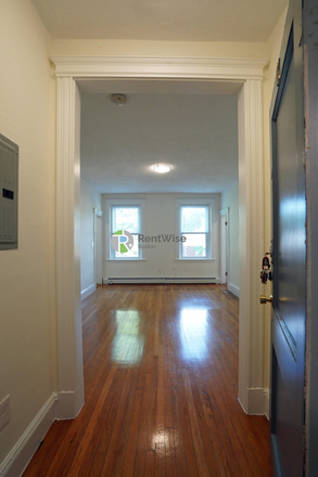 1 - JULY/SEPT 2026-Amazing Studios and 1 beds, H/HW inc. Fitness Rm. No Broker Fee Apartments