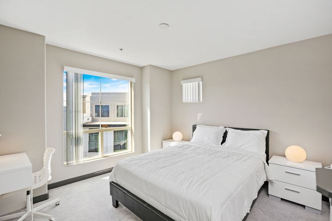 Bedroom - Fully Furnished Student / Intern Housing - Private Room Apartments
