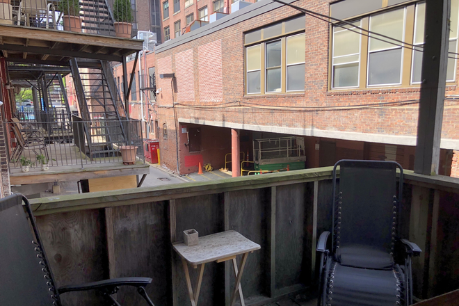 . - 4 bedroom 24 Edgerly Rd- AVAIL 9/1/26 Apartments